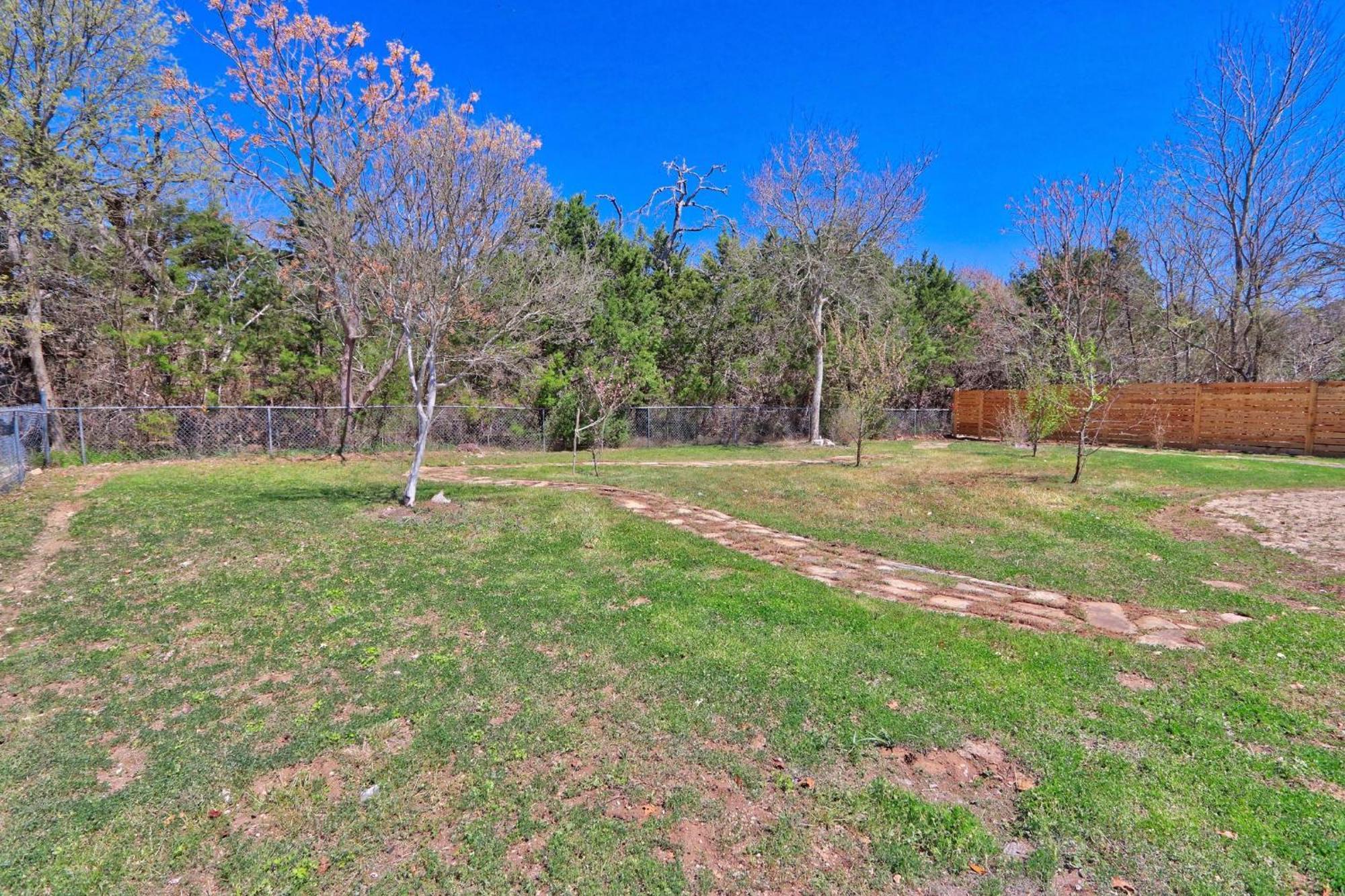 Pancho And Lefty'S - Place Wimberley Bagian luar foto